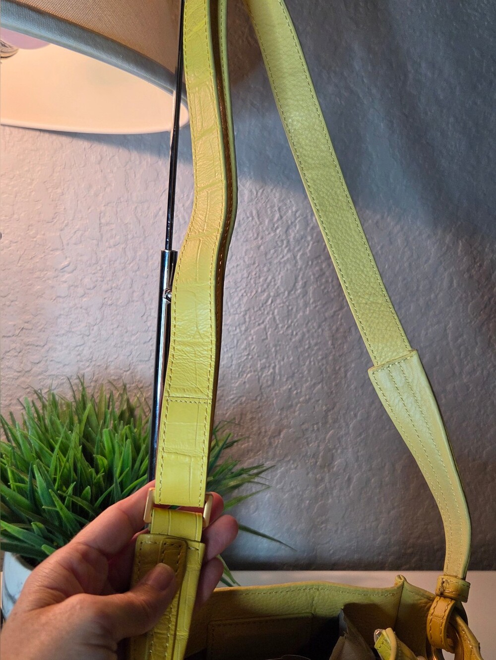 Hammitt Davis Small Sunstruck Yellow Croc Leather Crossbody Bucket Bag NWT - Picture 12 of 16